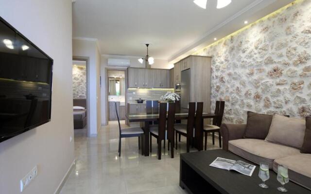 Goudis Suites
