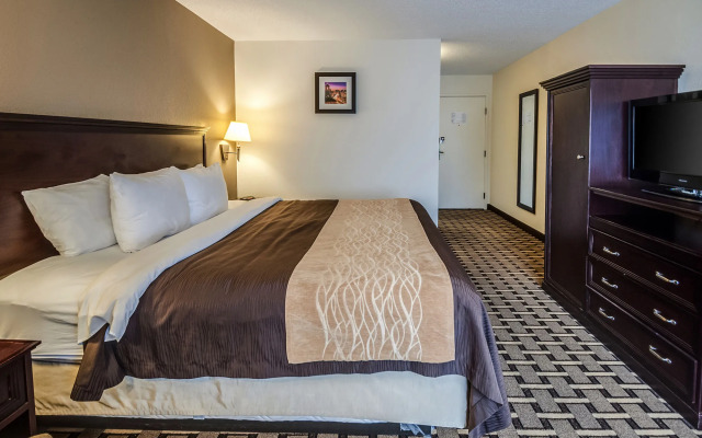 Comfort Inn & Suites