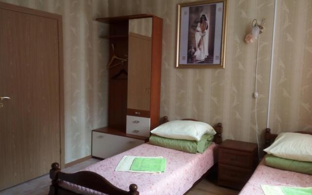 Отель Жуков