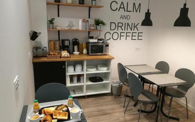 Hostal Live Barcelona