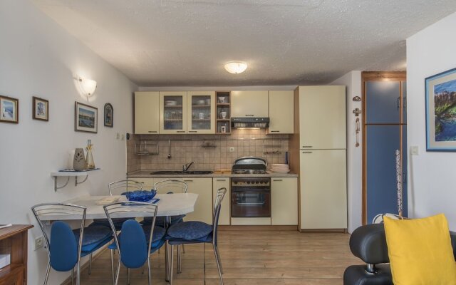 Nice Summer House With sea View, Jacuzzi, Private Garden