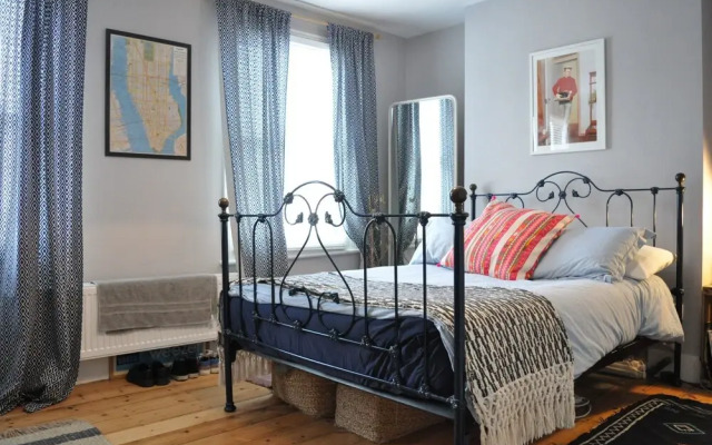 Modern 2 Bedroom North London Apartment