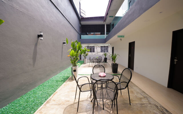 Hotel Mezzo