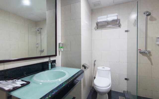 OYO Capital O 89357 Unicorn Hotel