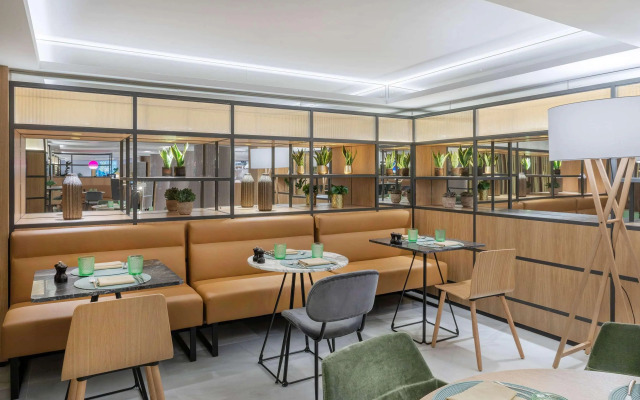 Melia White House Apartments