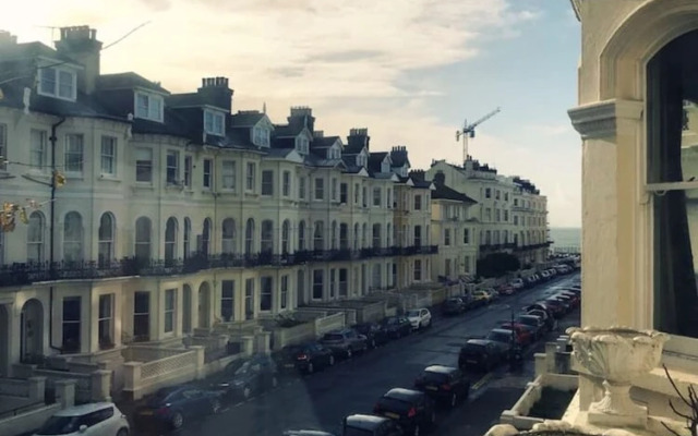 Sunny Seaside Jungle in Brighton and Hove