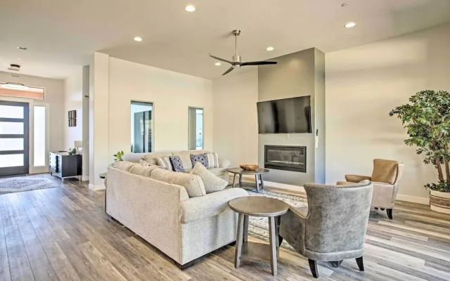 Tranquil Sedona Home With Fireplace & Hot Tub!