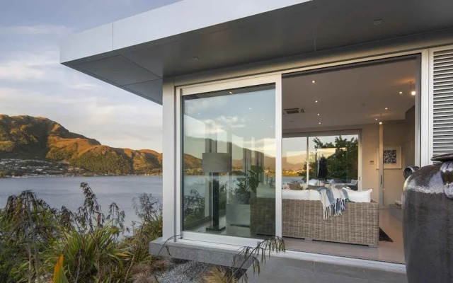 Supreme Lakefront Luxury Villa