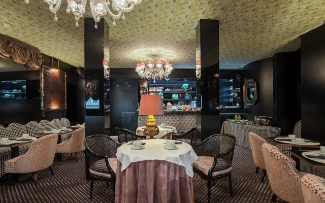 Chalgrin Boutique Hotel