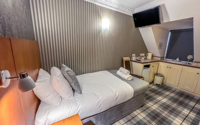 The Quayside Hotel and Bar