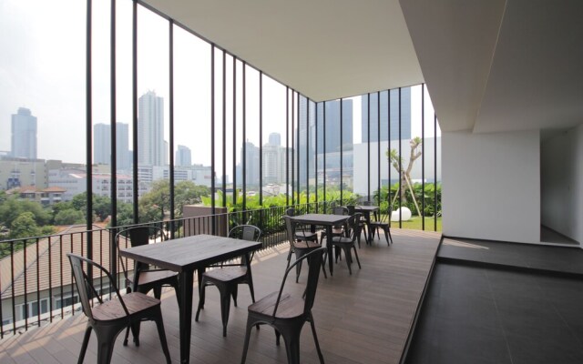 TheNine Kuningan