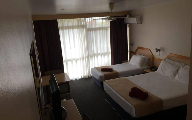 Atherton Motel