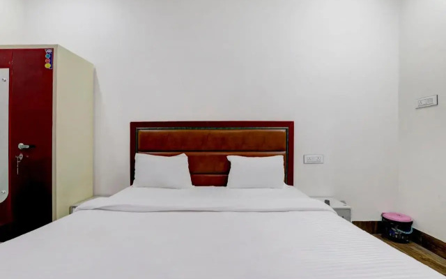 Oyo Flagship 805853 Hotel Neelkanth