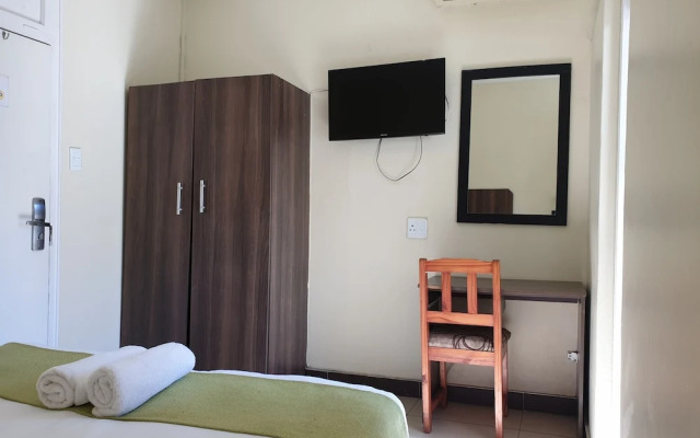 hotel cube