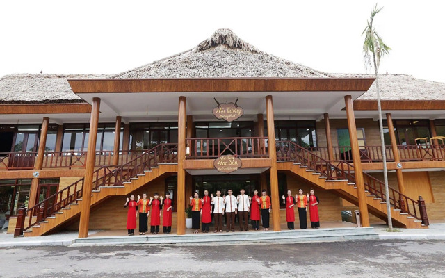 Hoa Binh Hotel