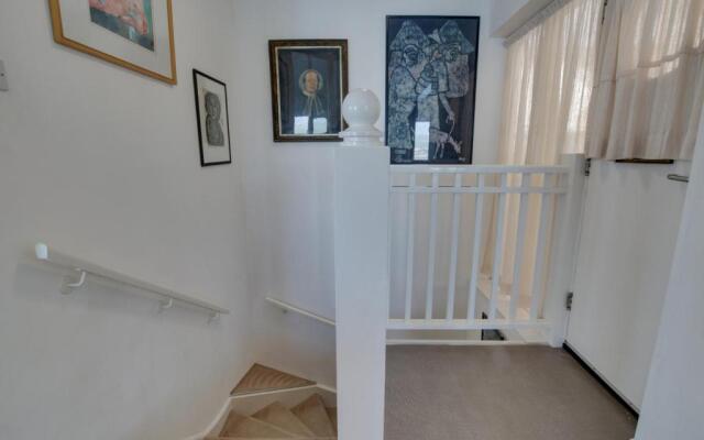 Waters Edge Balcony Apartment