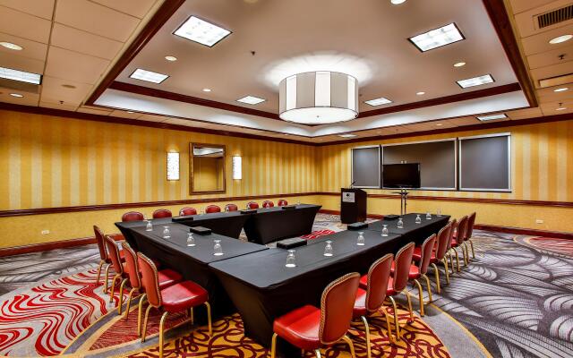 DoubleTree by Hilton Chicago - Alsip