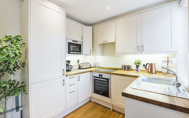 2 bed Fulham broadway apartment