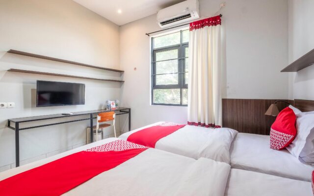 Cileunyi Residence by OYO Rooms