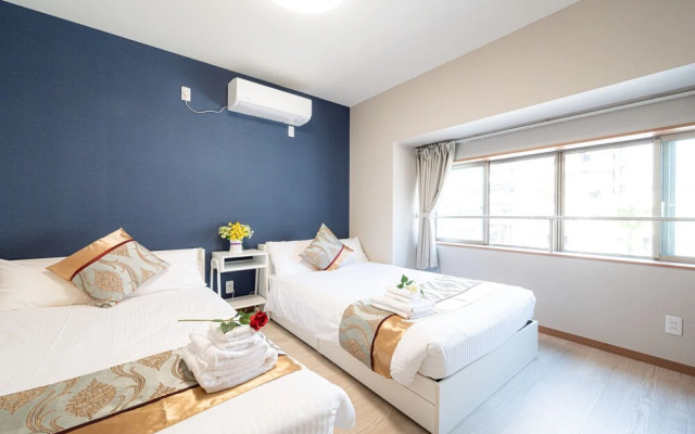 323Nanba-Near the station