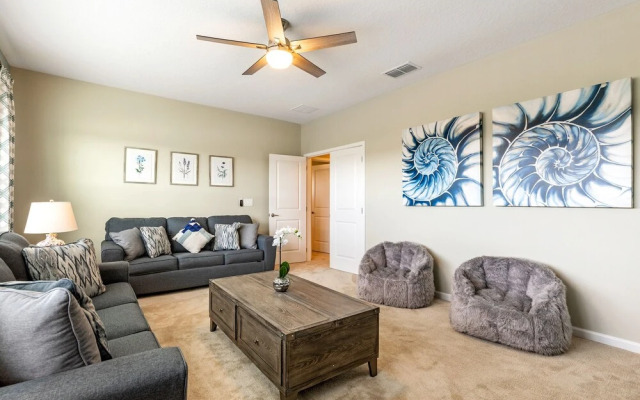 Lake Views, Private Pool & Spa, Games Room..