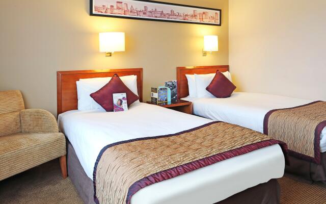 Crowne Plaza Manchester Airport by IHG