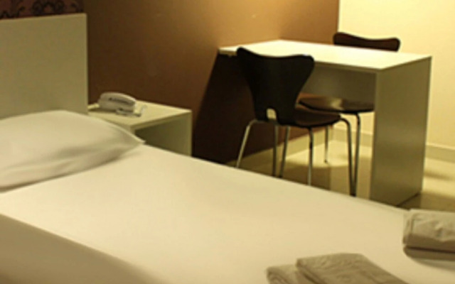 Flex Inn Hotel - Adults Only