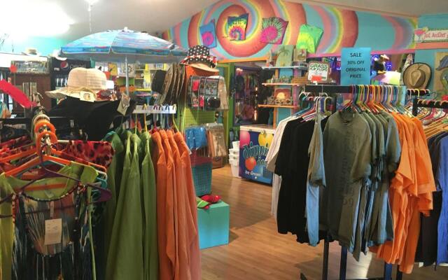 Buzzard Rock Resort & Marina