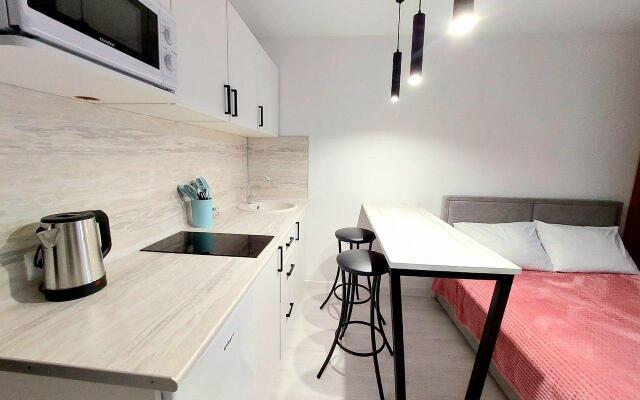 Шарман на проспекте Генерала Тюленева 52