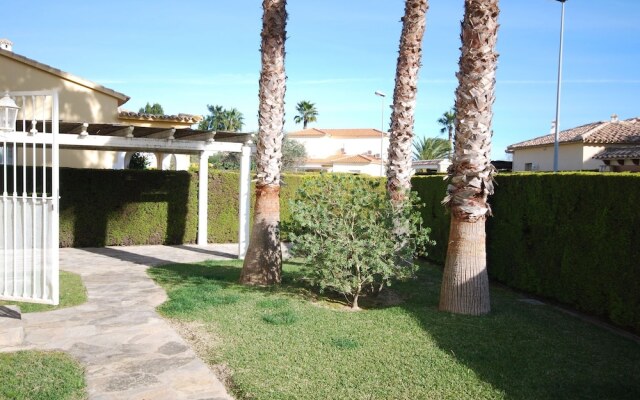 Charming Villa in Oliva with Private Swimming Pool