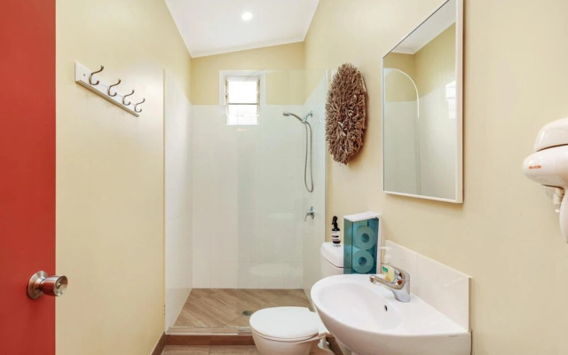Travellers Oasis - Hostel