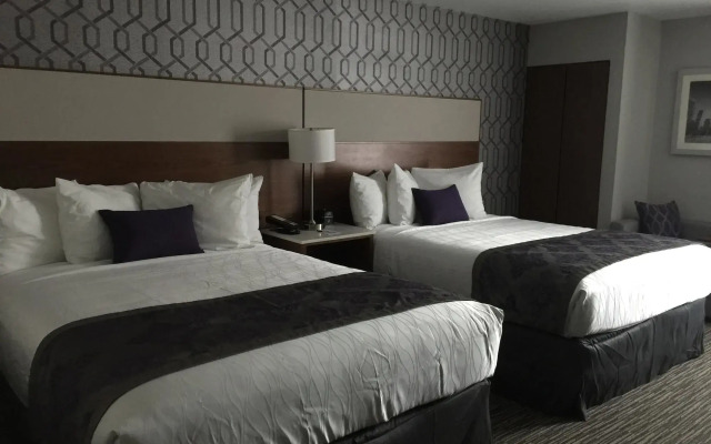 Best Western Plus Commerce Hotel