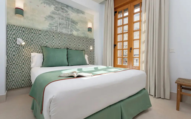 Bright Apartment in Seville. Tomás de Ibarra II