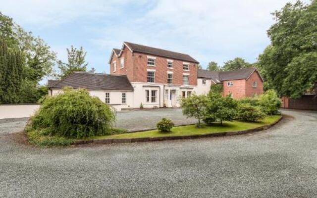 Rosehill Manor