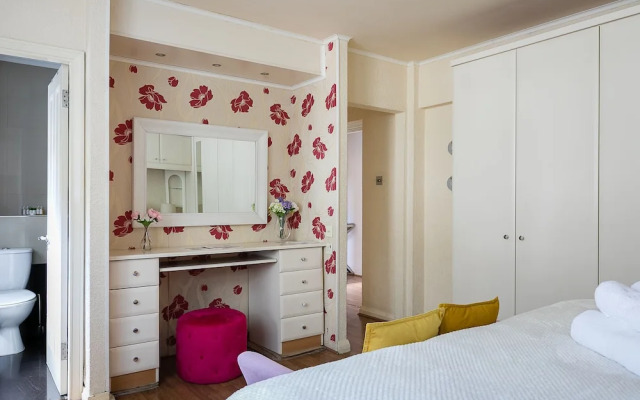 Spacious 3-bedroom Apartment Next to Museums