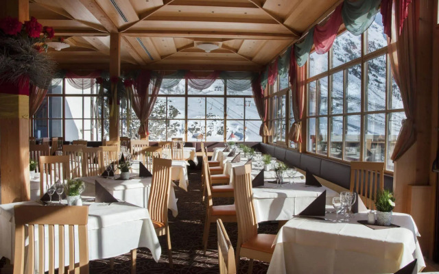 Blu Hotel Senales Zirm - Cristal