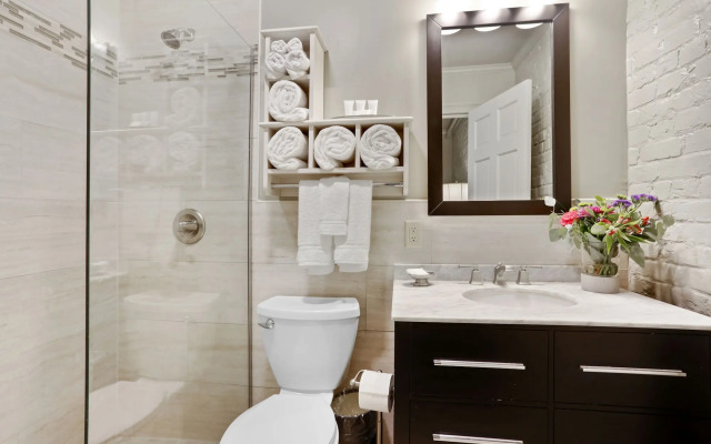 La Galerie French Quarter Hotel