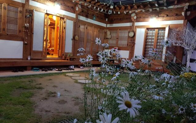 Jeonju Saekdong Jeogori Pension