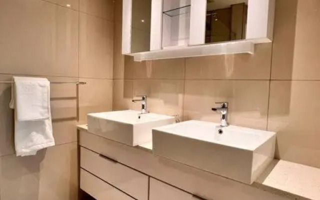 iTowers luxurious 1-Bedroom apartment- 15th Floor