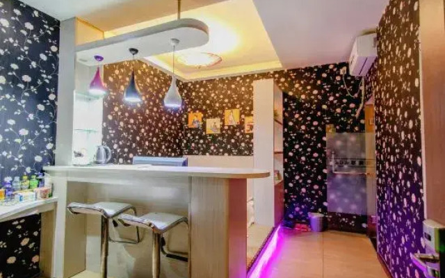 Daqing Zhichingchun Holiday Hotel (Baicheng Railway Station)