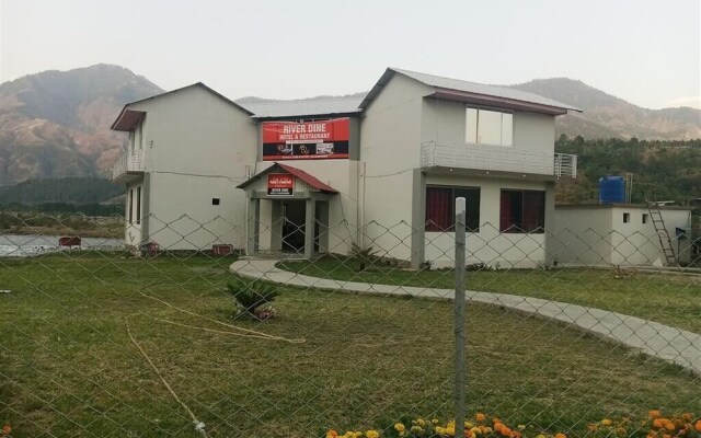 River Dine Hotel