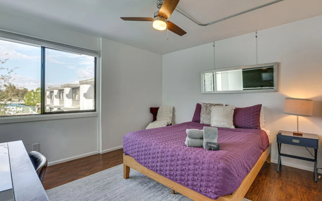 Scottsdale Townhome: Furnished Patio & Pool Access