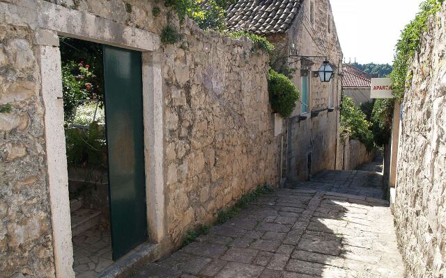 Apartment Milu - 80 m from sea: A1 Cavtat, Riviera Dubrovnik