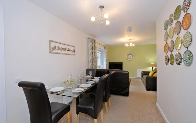 Netherhills Apartment