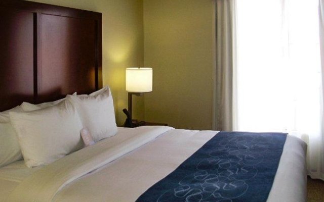 WyteStone Suites Potomac Mills