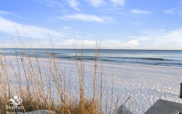 Picture Perfect 2 Bedroom Condo by RedAwning