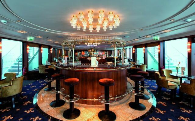 Crossgates Hotelship Nizzaufer - Frankfurt