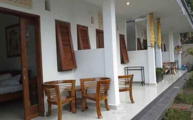 Batik Sekar Bali Guest House