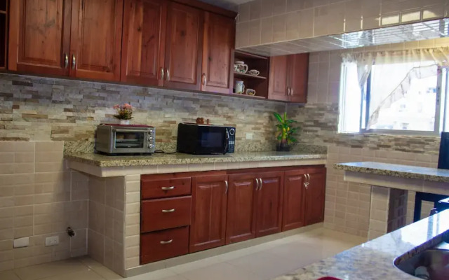 Spacious & Comfortable Penthouse in DR