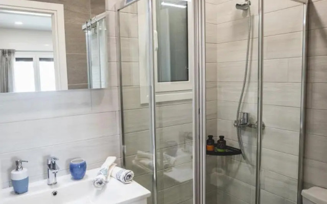 Ziva Apartment - 4th floor - Renovated 2019